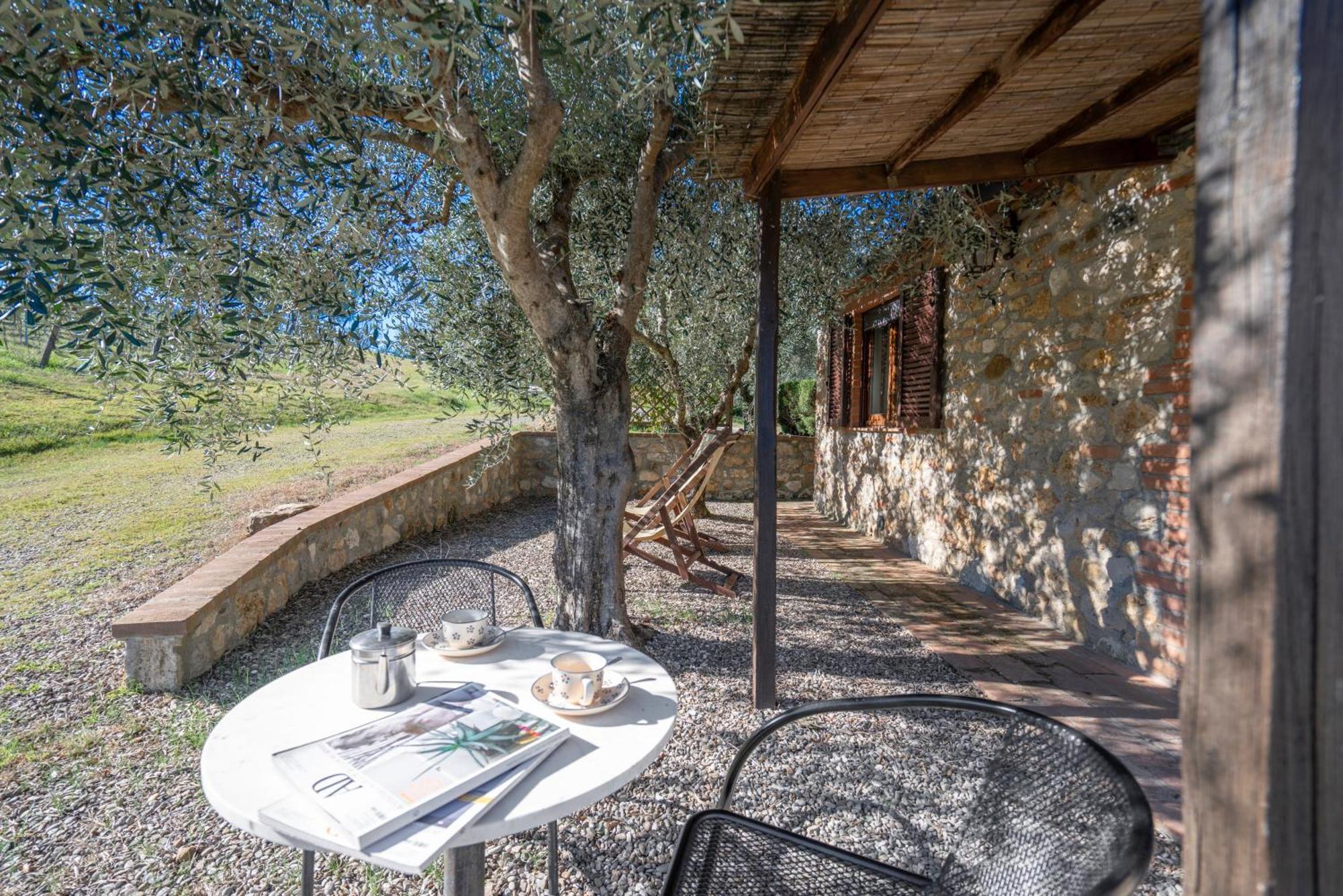 Agriturismo Agresto Apartments, Pool, Siena Hills Casole dʼElsa Exterior foto